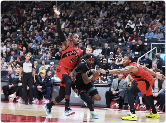 巴恩斯19+12+8巴雷特27分 猛龙主场战胜灰熊