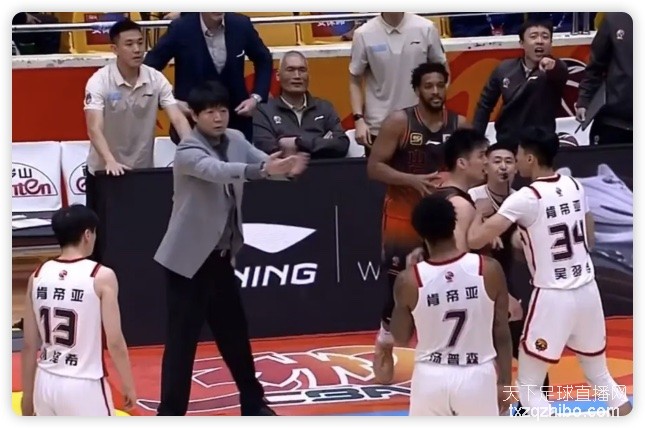 克里斯22+13高诗岩11+7 山东主场力克江苏4连胜