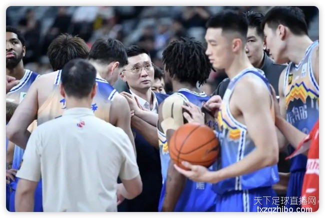 赵睿因伤缺阵哈雷尔17+7 新疆主场轻取四川