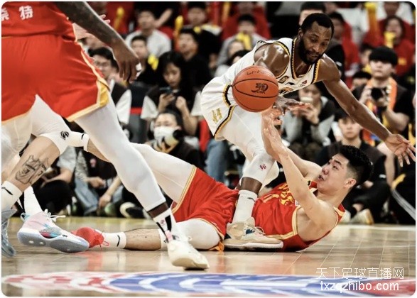 布朗30+9 广厦26分大胜辽宁总分2-0拿赛点