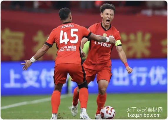 末轮打平即夺冠！中超-两送世界波 海港3-0浙江2分领跑 